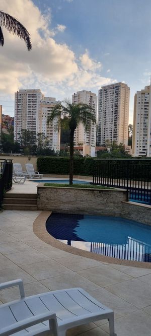 Image 22 - 884535