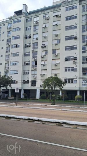 Image 28 - 884538