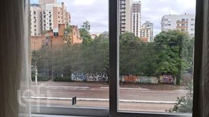 Image 9 - 884538