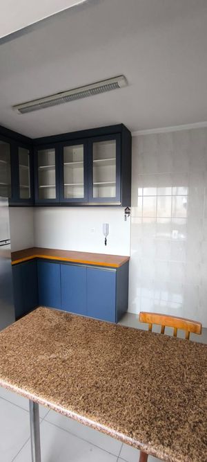 Image 22 - 884540