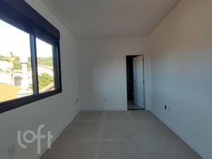 Image 8 - 884548