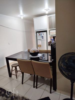 Image 3 - 884556