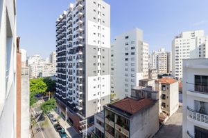 Image 5 - 884565