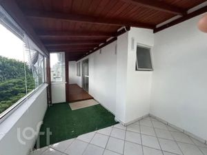 Image 1 - 884576