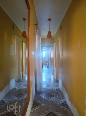Image 32 - 884579