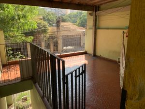 Image 14 - 884582