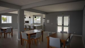 Image 13 - 884589