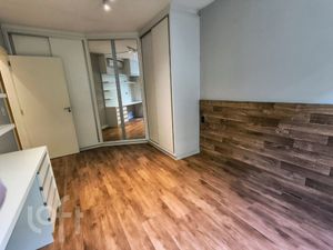 Image 7 - 884615