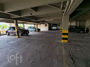 Image 14 - 884615