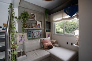 Image 11 - 884623