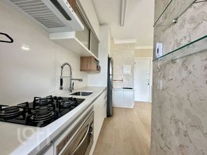 Image 9 - 884625