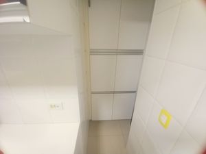 Image 31 - 884626