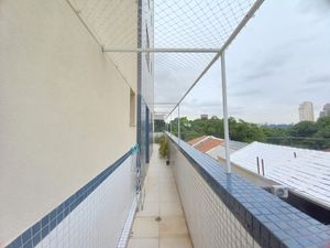 Image 27 - 884626