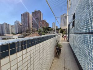 Image 19 - 884626