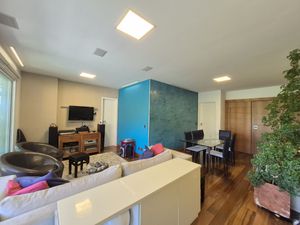 Image 5 - 884626