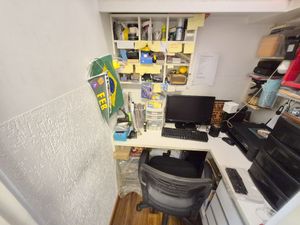 Image 25 - 884626
