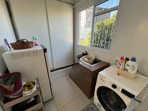Image 34 - 884627
