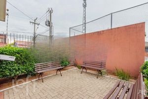 Image 13 - 884656