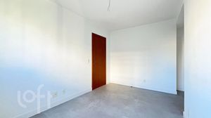 Image 19 - 884659