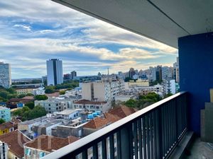 Image 3 - 884660