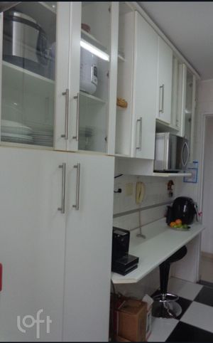 Image 6 - 884667