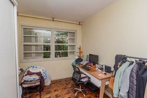 Image 13 - 884669