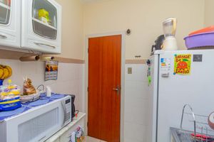 Image 14 - 884669