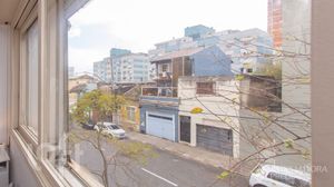 Image 5 - 884671
