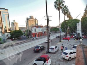 Image 5 - 884675