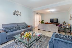 Image 3 - 884686
