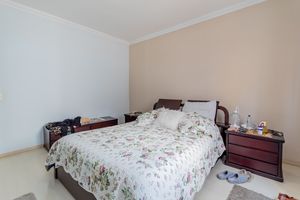 Image 11 - 884686
