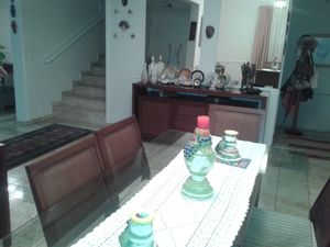 Image 6 - 884686