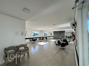 Image 26 - 884696