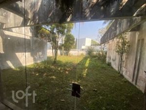 Image 1 - 884706