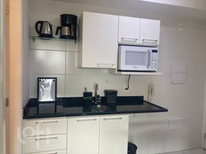 Image 8 - 884709