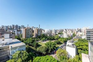 Image 12 - 884730
