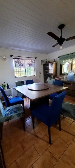 Image 20 - 884735