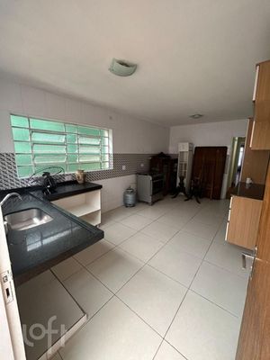 Image 10 - 884741