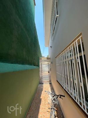 Image 28 - 884741
