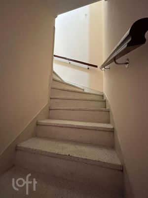 Image 20 - 884741