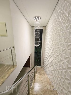 Image 13 - 884745