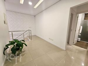Image 15 - 884745