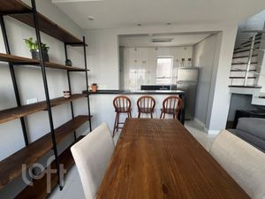 Image 21 - 884747