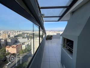 Image 13 - 884747