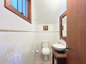 Image 8 - 884749