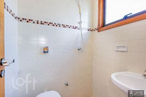 Image 5 - 884751