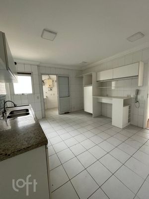 Image 16 - 884755