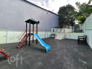 Image 11 - 884756