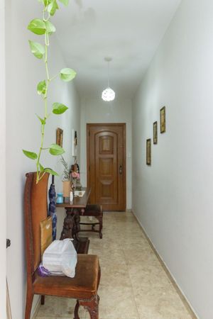 Image 9 - 884759