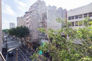 Image 14 - 884759